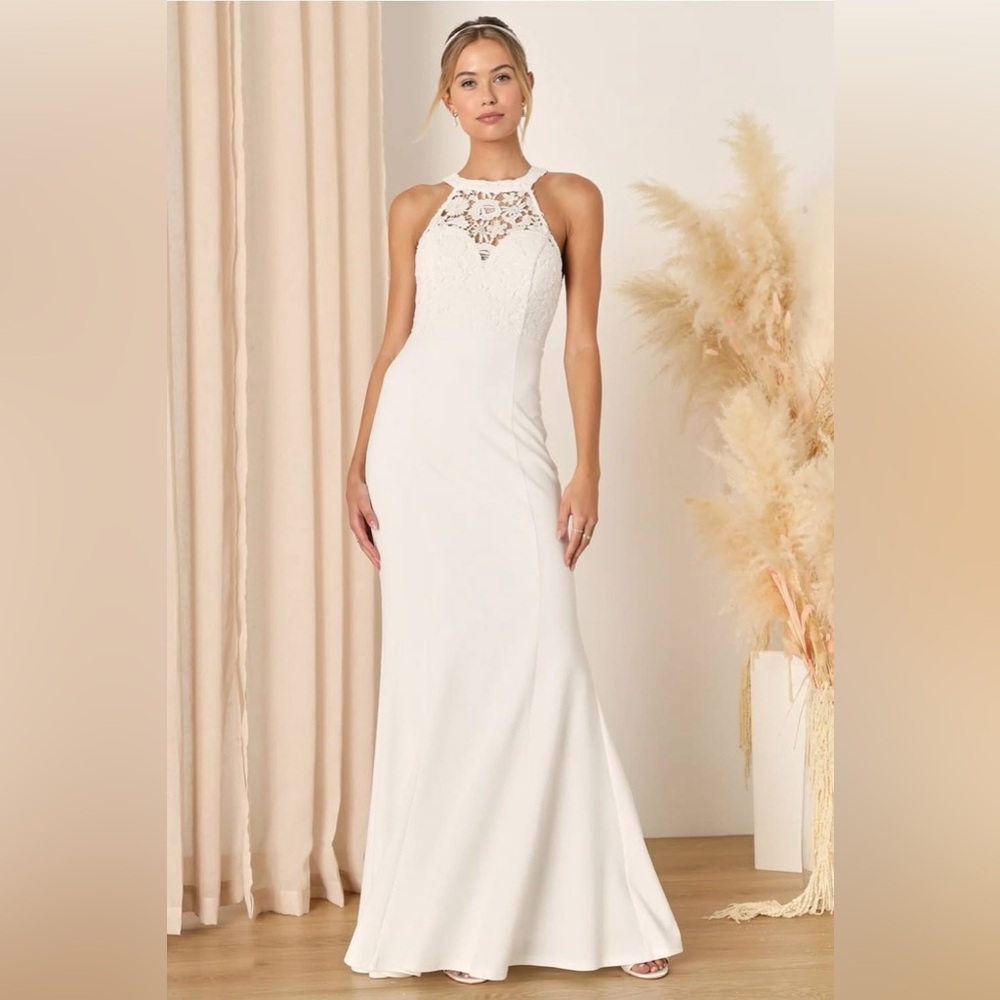 Lace Halter Ivory Lulu’s wedding dress